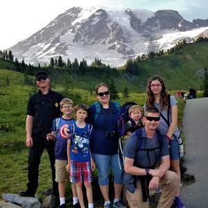 Meet your Posher, Leah